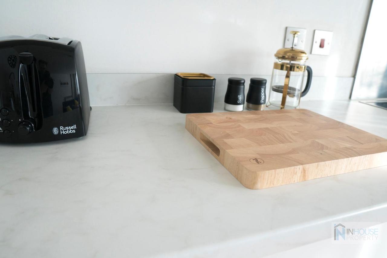 Modern City Centre Apartment Wifi Netflix Nottingham Bagian luar foto